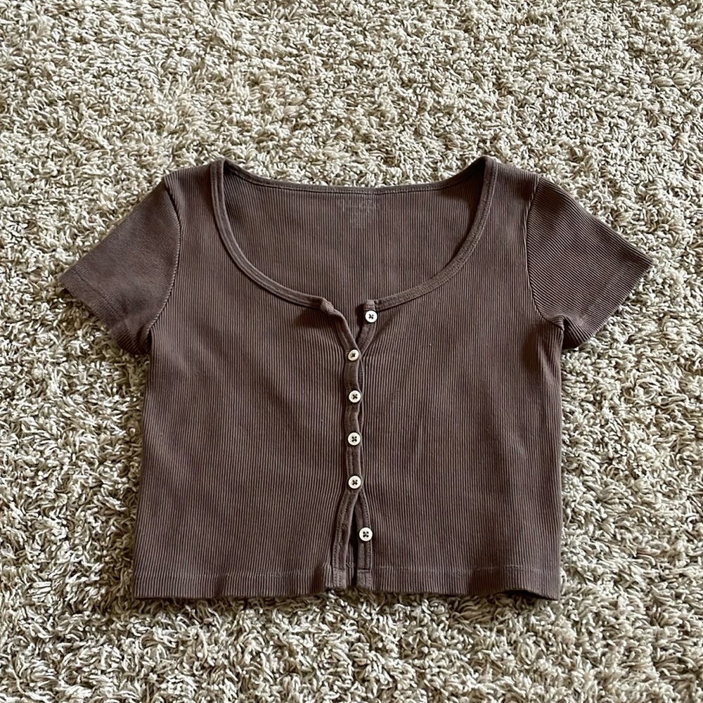 Brandy Melville Cropped Brown Button Up Baby Tee